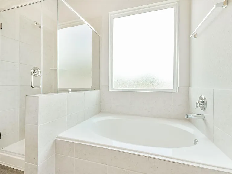 2934 Lawrence Park Ct — Photo 22