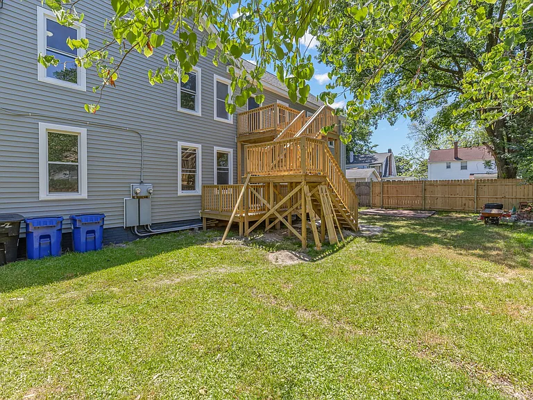 1611 McDaniel St #A — Photo 53