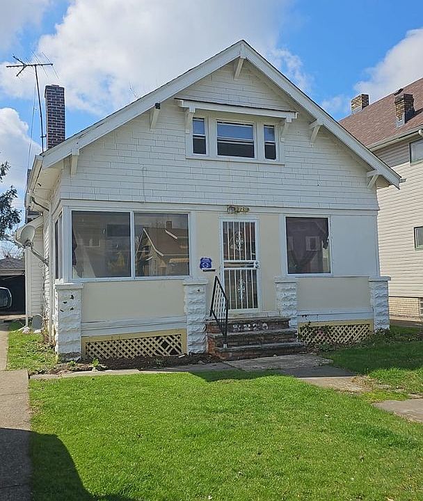 1st image of 3320 E 135th St
