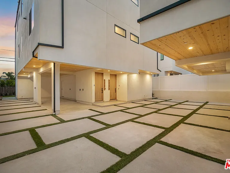 5313 Ben Ave #3 — Photo 3