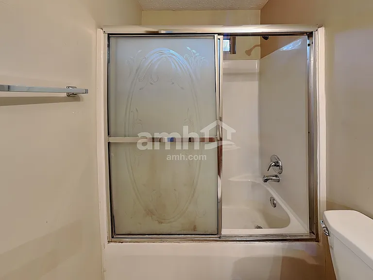104 Ivy Springs Dr — Photo 13