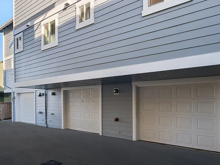 4835 Delridge Way SW — Photo 4