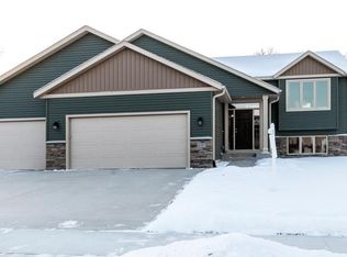 6787 Clarkia Dr NW, Rochester, MN 55901