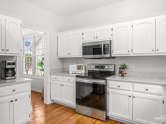 5th image of 2311 Leverenz Rd