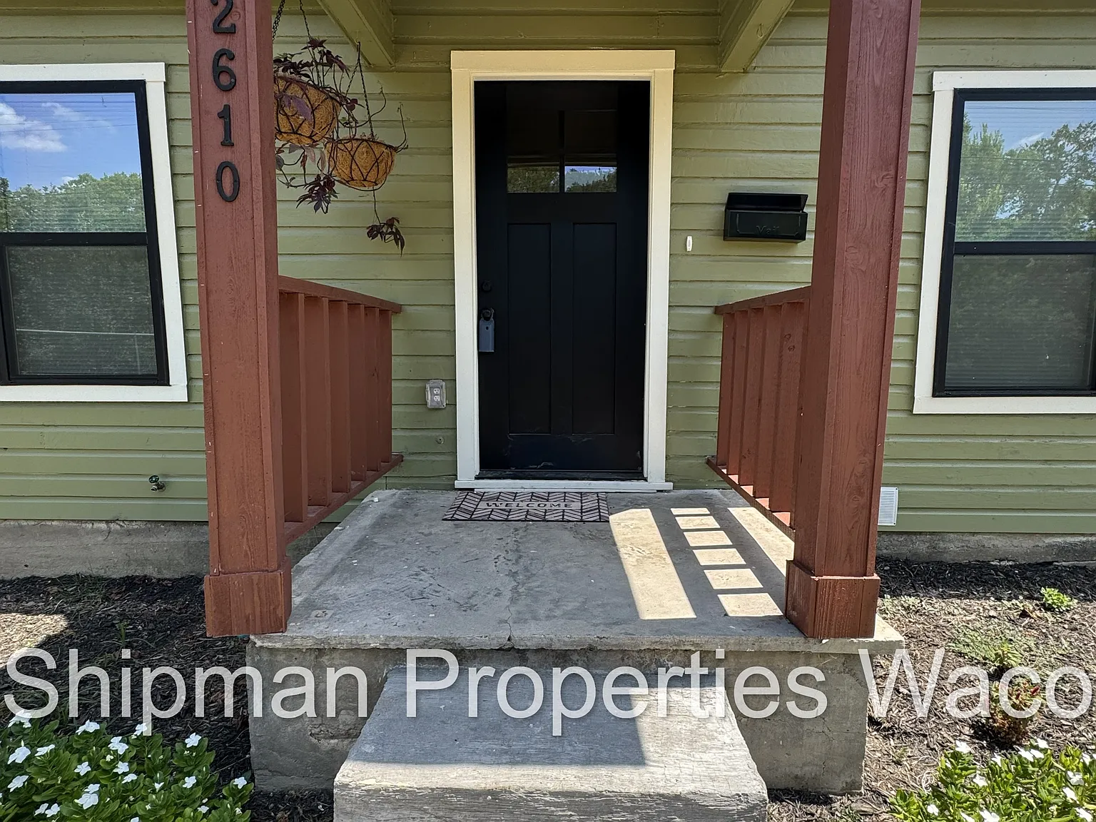 2610 Webster Avenue - 1 — Photo 3