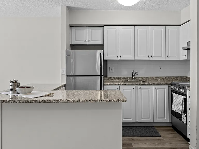 2334 Longard Plz — Photo 6