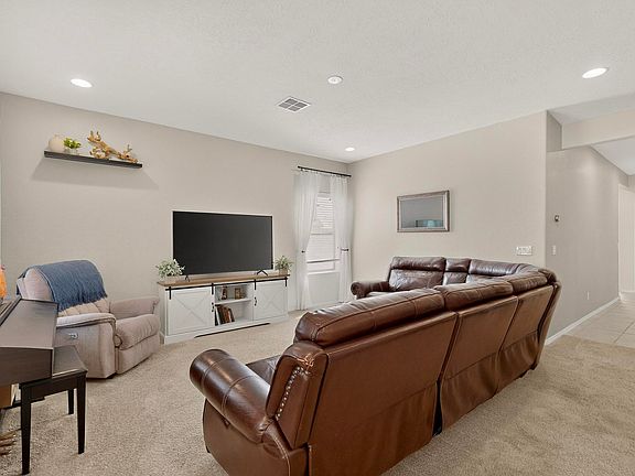 4th image of 115 Prism Ave SW