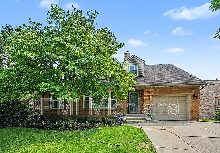 510 E Pokagon St — Photo 1