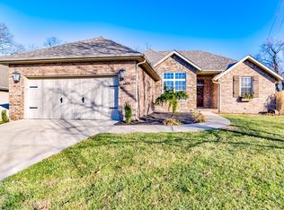 614 N Jerico St, Nixa, MO 65714