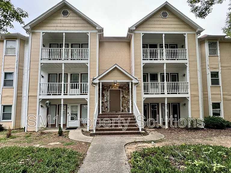 3109 Darden Rd #B — Photo 1