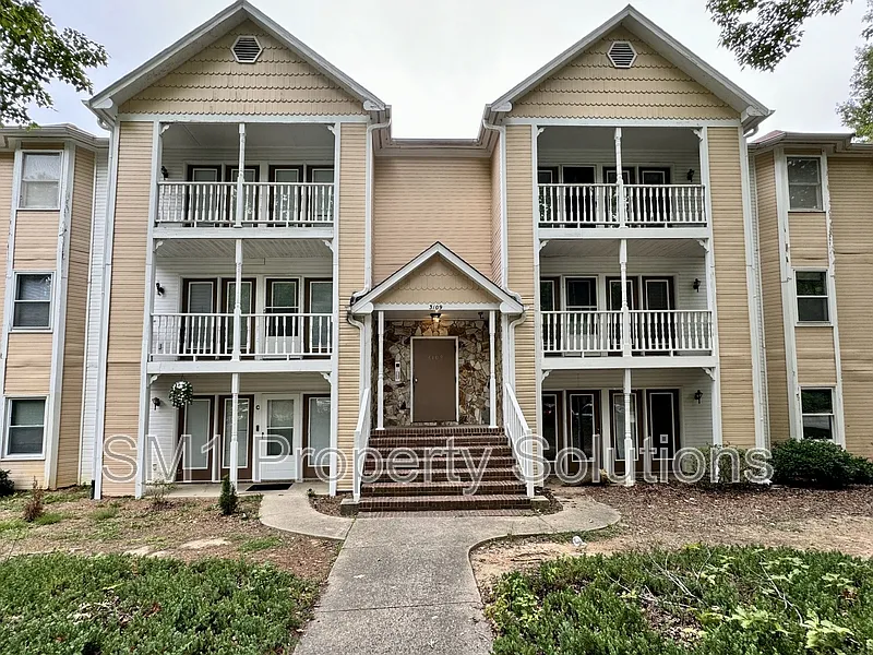 3109 Darden Rd #B