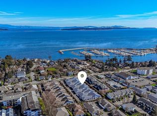 Seagate Village, Sidney, BC V8L 3B3