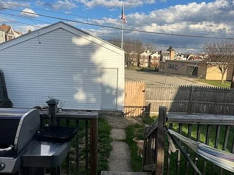 211 Sterling St — Photo 13