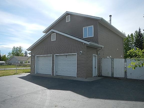 5th image of 2617 17th Ave