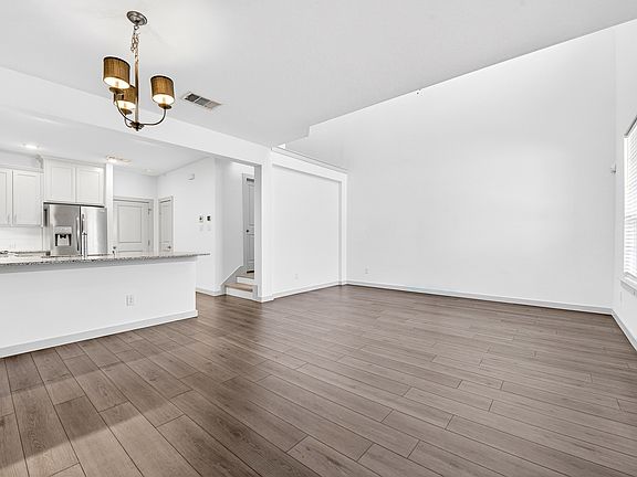 5th image of 1213 Casselberry Dr