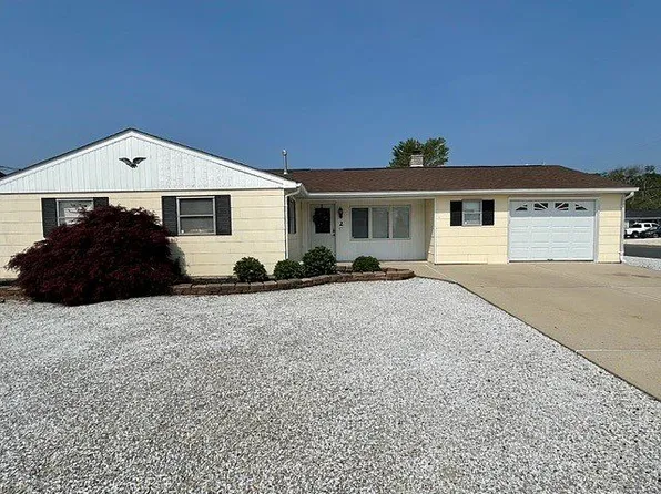 2 Peg Leg Way, Waretown, NJ 08758