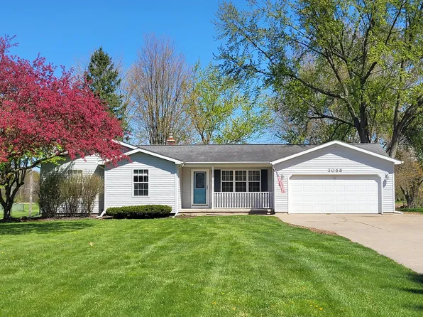 3055 Kemler Rd, Eaton Rapids, MI 48827