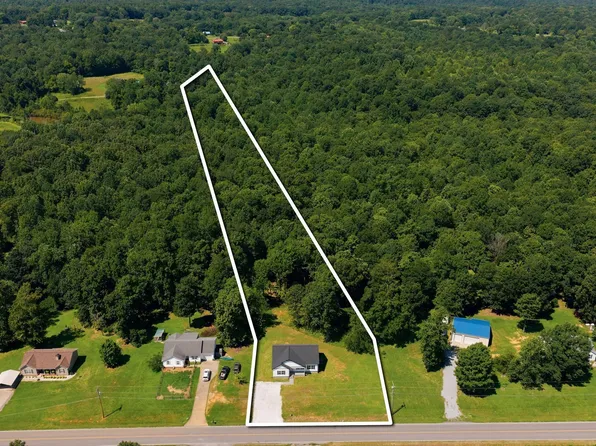 3033 Bowker Rd, Charlotte, TN 37036