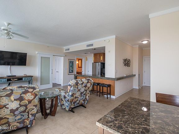 5th image of 2060 Beach Blvd Unit 103