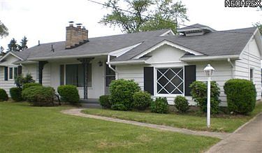 2nd image of 2744 Gretchen Dr NE