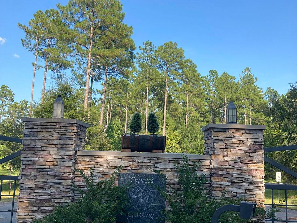 2nd image of Pine Pond Way