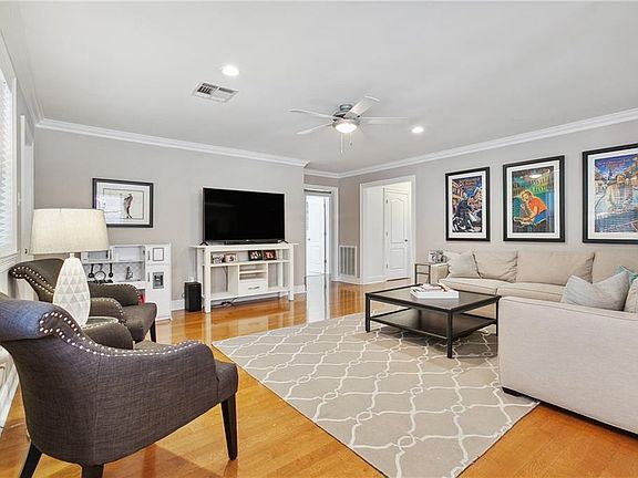 4th image of 4317 Courtland Dr