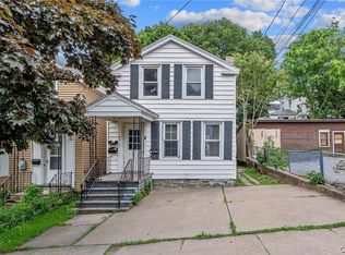 91 E 6th St, Oswego, NY 13126