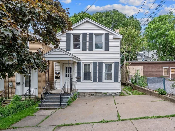 91 E 6th St, Oswego, NY 13126