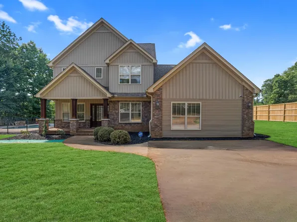 243 Holly Tree Cir, Duncan, SC 29334