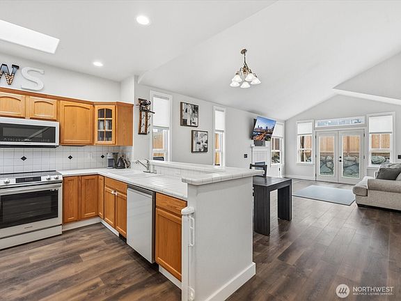 4th image of this home