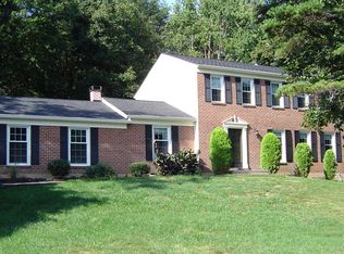 1804 Pepperridge Ln, Reston, VA 20191