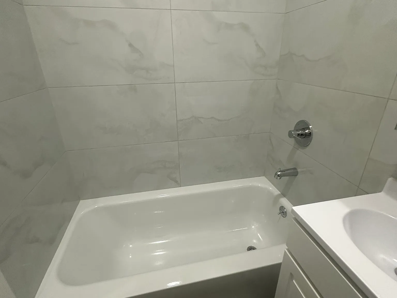 Studio, $2,624 — Photo 1