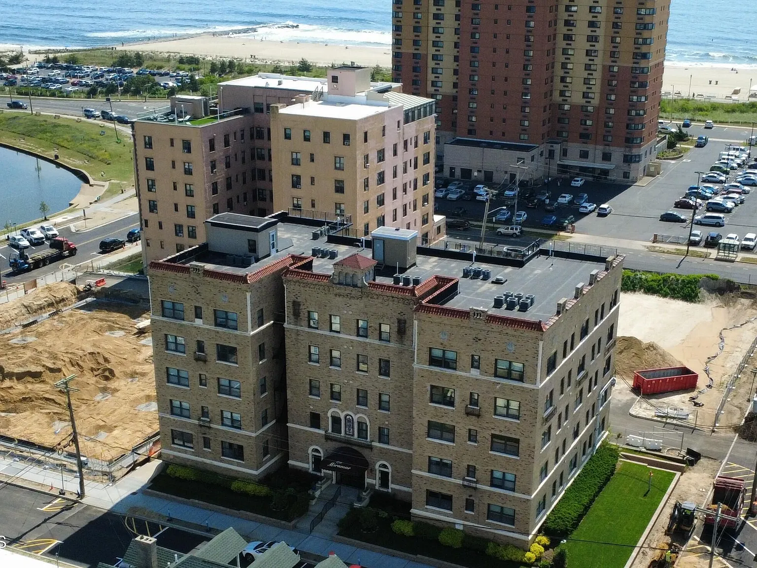 1 bed, 830 sqft, $2,500 — Photo 2
