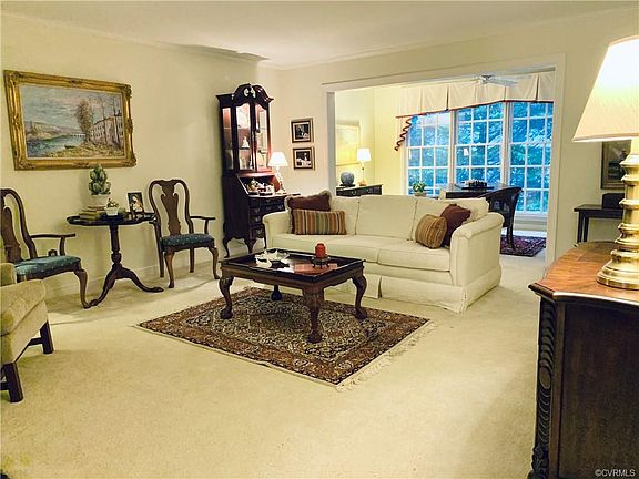 4th image of 217 Woodmere Dr APT D