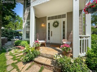 302 Drace St, Rochester, MI 48307