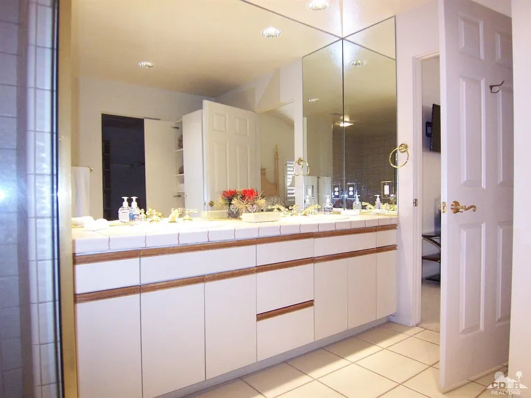 195 Desert Lakes Dr — Photo 18