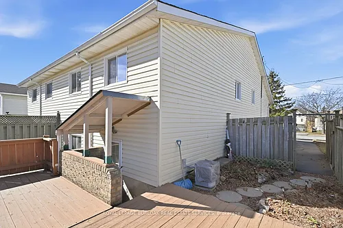 113 Commercial St #LOWER Photo 1