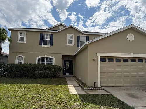2290 The Oaks Blvd Photo 1