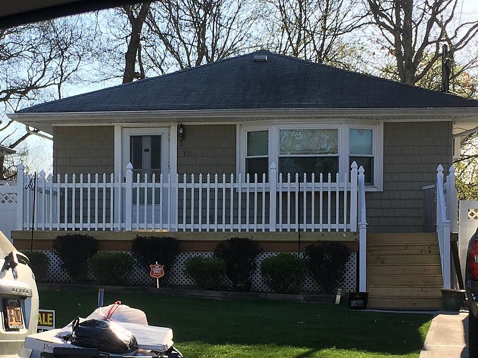 1st image of 157 Woodycrest Dr