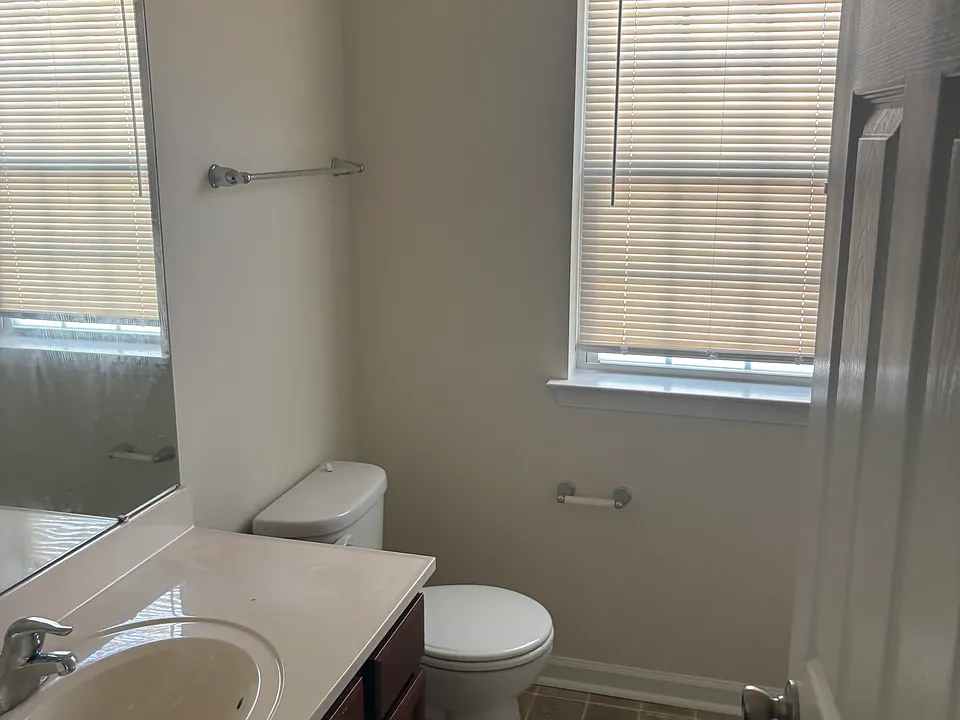 441 2nd Ave #2