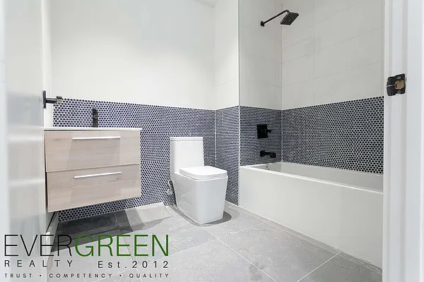 Rented by Evergreen Apartments BK | media 24