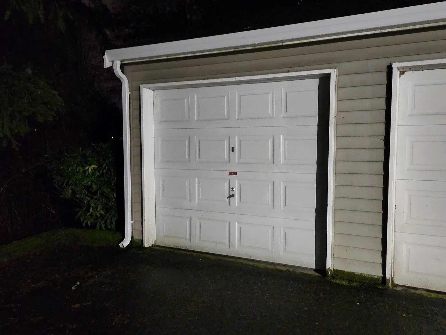 2 bed, 966 sqft, $2,300 — Photo 3