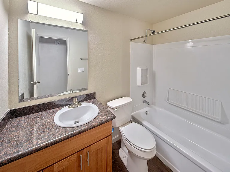 Park View Apartments — Photo 20