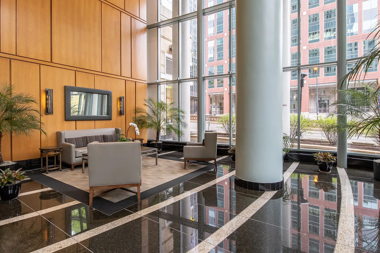 1 bed, 850 sqft, $2,800 — Photo 3