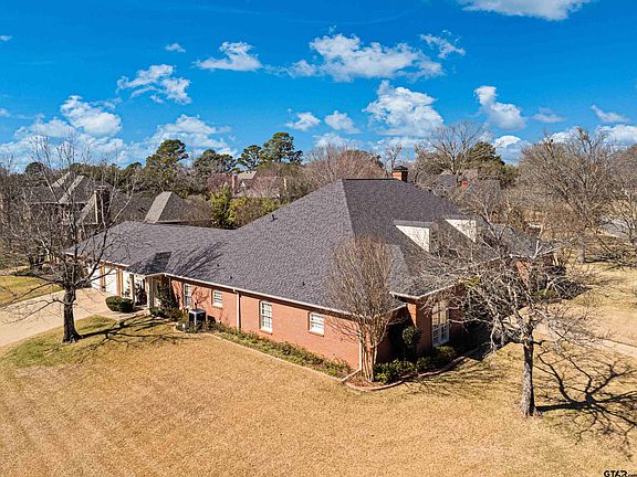 5th image of 1600 Woodlands Dr