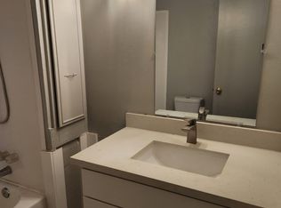 17740 12th Ave NE, Seattle, WA 98155