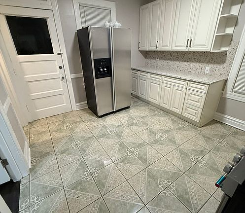 5th image of 4514 N Springfield Ave