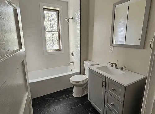 343 4th St #2 Photo 1