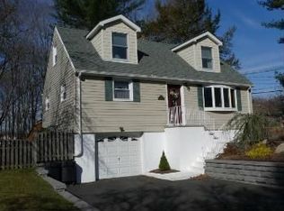 381 Rivervale Rd, Rivervale, NJ 07675