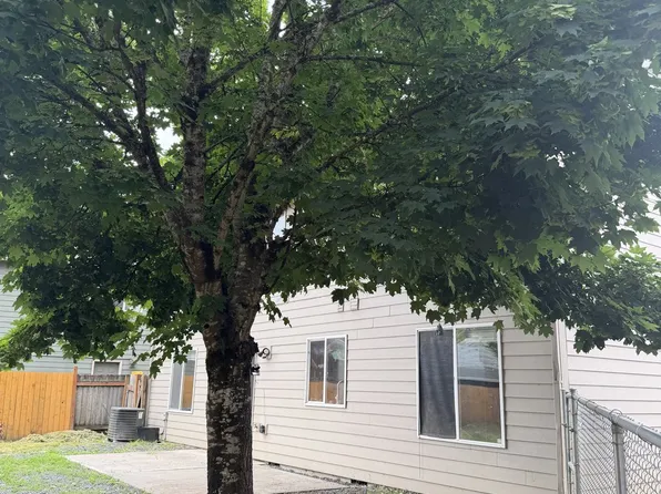 300 NW 12th St, Battle Ground, WA 98604